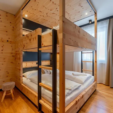 Zirbennest Sonnenalpe A03 * Tröpolach